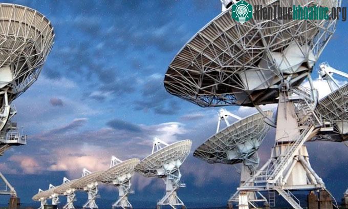 Cụm kính viễn vọng rất lớn Karl G. Jansky (VLA) tại New Mexico.