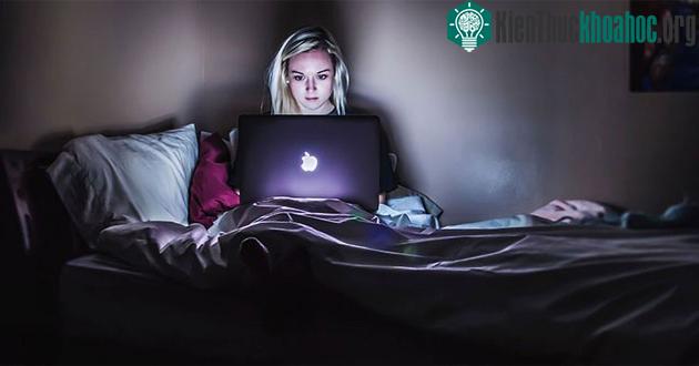 Thời gian từ 23h - 3h sáng cần ngủ say để gan được khỏe mạnh dù là mùa lạnh hay nóng.
