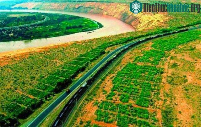 Trung Quốc đã phát minh ra cỗ máy có thể biến những "vùng đất chết" thành nơi xanh tươi