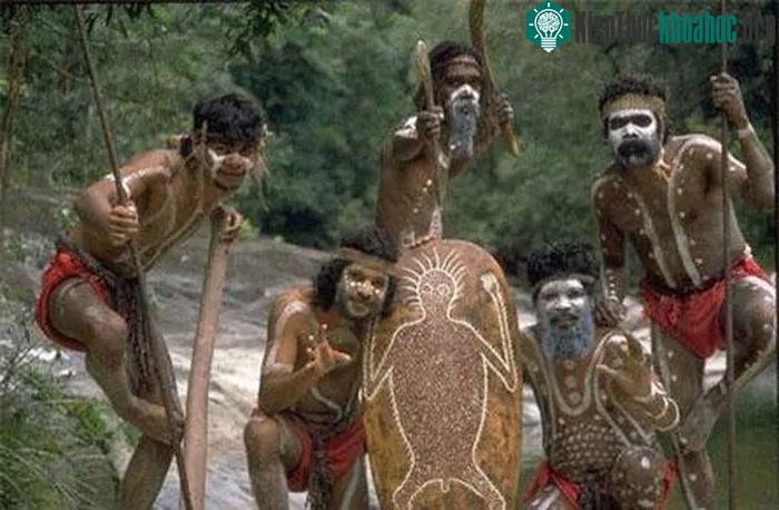 Thổ dân Úc có một nền văn hóa truyền thống đặc sắc và đa dạng.