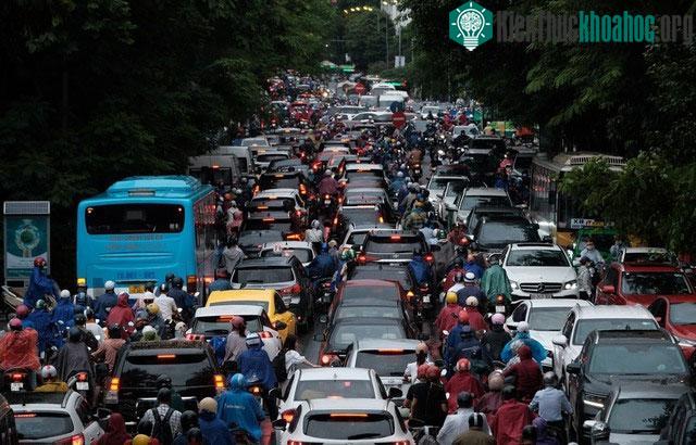 Trước khi xuất phát, hãy đảm bảo bình xăng đầy