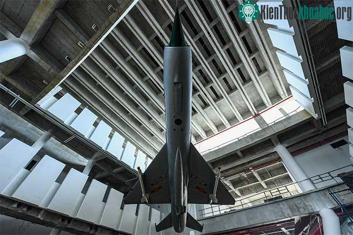 Máy bay MiG-21 số hiệu 4324