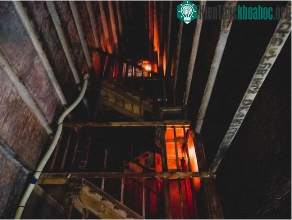Bên trong kim tự tháp Ai Cập trông như thế nào? Du khách đúc kết 1 câu khiến ai cũng bất ngờ! ảnh 6
