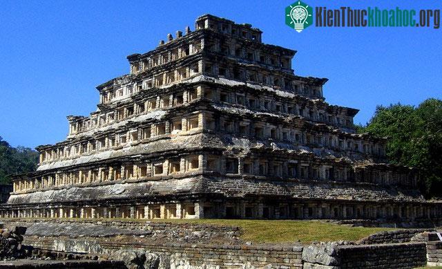 Kim tự tháp El Tajín, Mexico