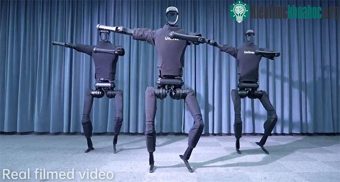 Robot H1 có thể lên xuống cầu thang và nhảy cao như con người.