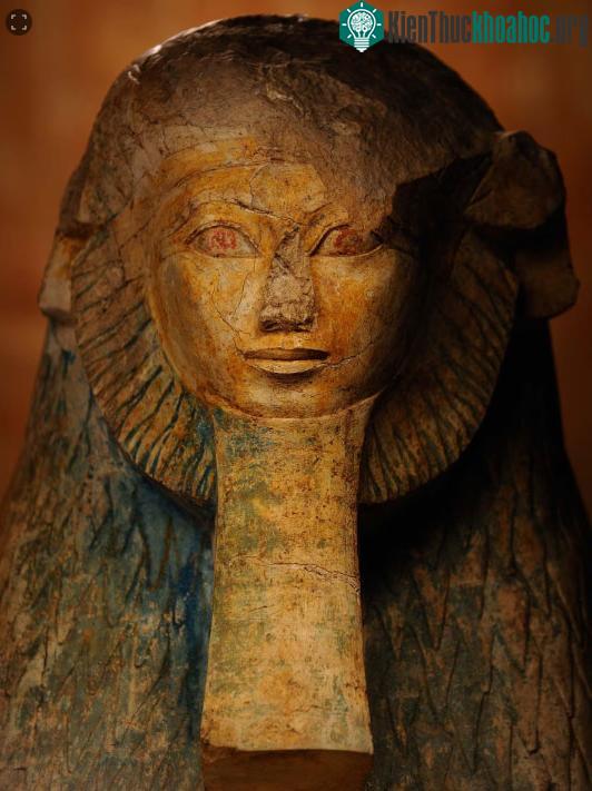 Hatshepsut được khắc họa dưới dạng tượng nhân sư đầu sư tử
