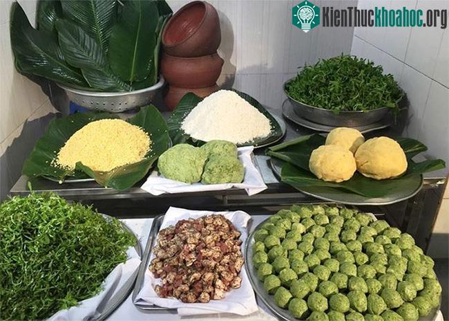 Nguyên liệu làm ra món bánh khúc đơn giản, nhưng hương vị gây thương nhớ.