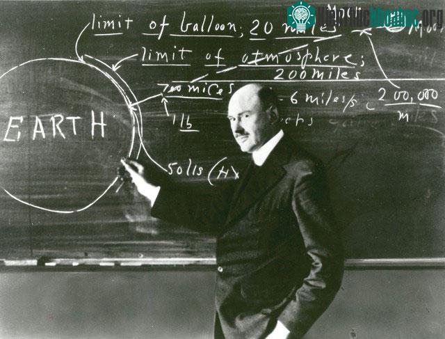 Robert Hutchings Goddard được cho là cha đẻ của ngành tên lửa hiện đại.