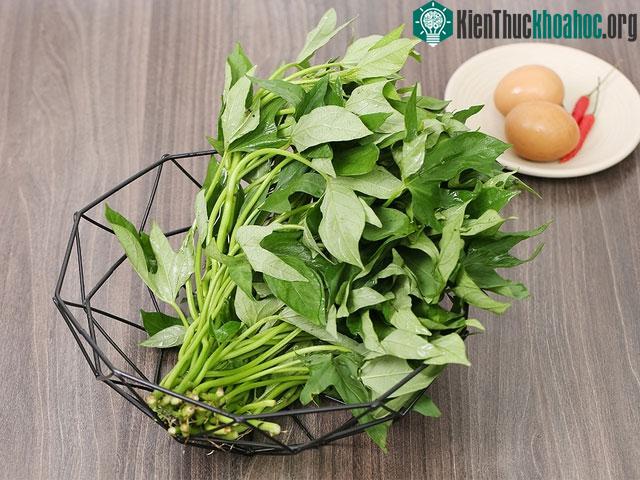 Ăn rau lang có thể giúp phòng ngừa ung thư, tim mạch và tiểu đường.