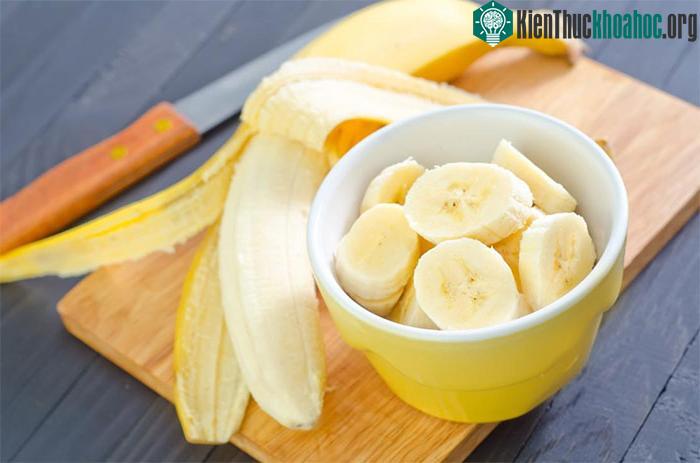 Mỗi ngày chúng ta chỉ nên ăn từ 1-2 quả chuối.