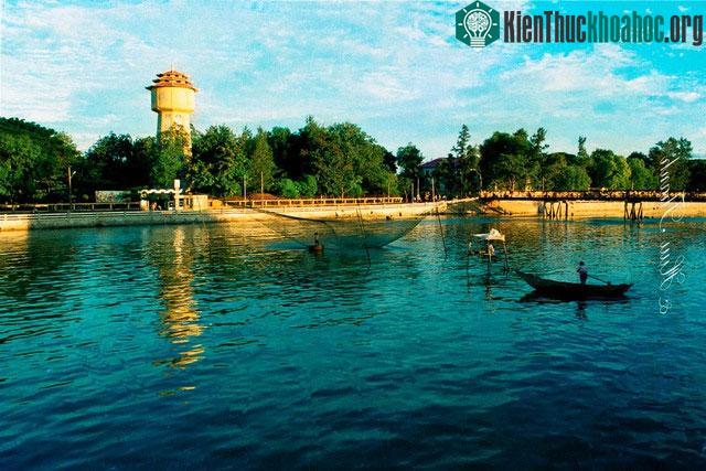 Đây là hình ảnh sông Cà Ty của những năm 1990