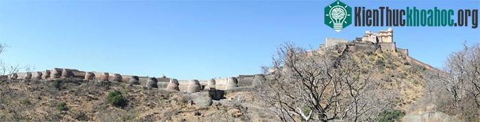 Bức tường Kumbhalgarh - Vạn Lý Trường Thành của Ấn Độ ảnh 3