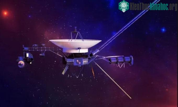 Tàu Voyager 1 đang hoạt động trong không gian liên sao.