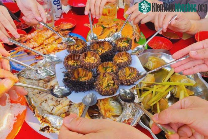 Nhum là một trong những loại hải sản được nhiều người ưa thích.