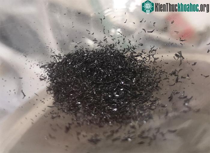 Tinh thể cobaltocene sử dụng làm xúc tác - "chìa khóa" để tạo ra pin vĩnh cửu