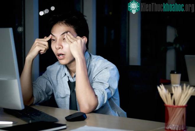 &nbsp;Chứng mất ngủ ảnh hưởng tiêu cực đến hiệu suất làm việc.