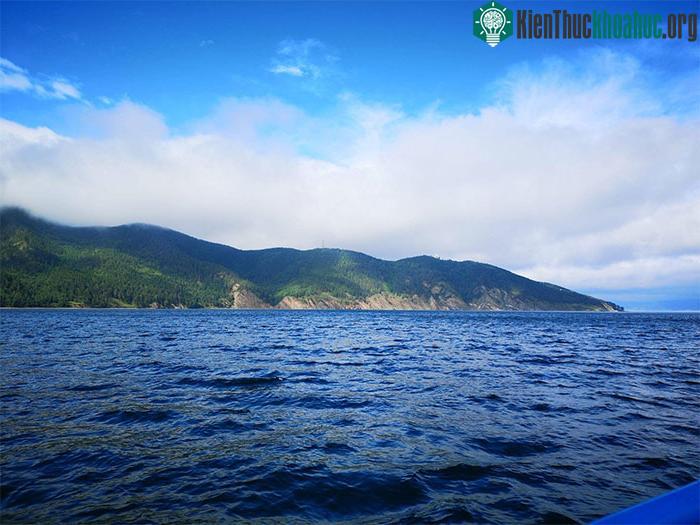 Hồ Baikal