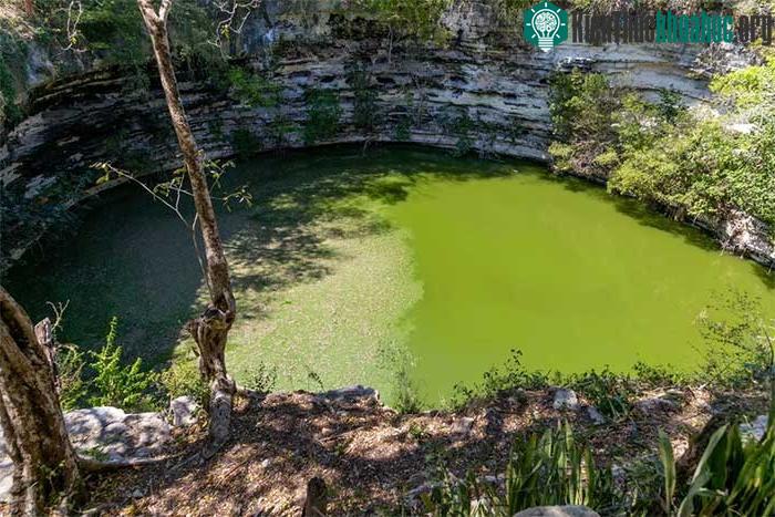 Cenote hay hố sụt linh thiêng ở Chichén Itzá