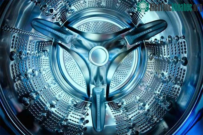 Máy giặt cửa đứng.