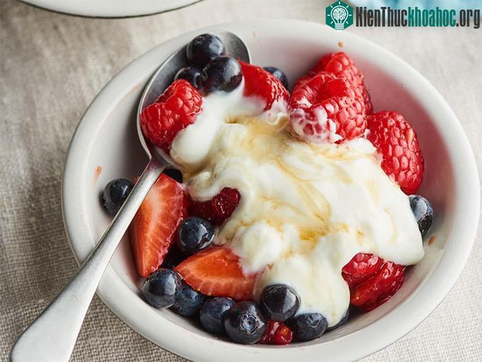Quả mọng chứa hợp chất anthocyanin, giúp người sau 50 tuổi duy trì tinh thần minh mẫn.