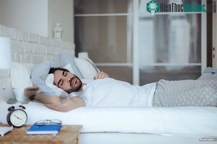 Ngủ quá nhiều cũng không tốt cho sức khỏe tổng thể