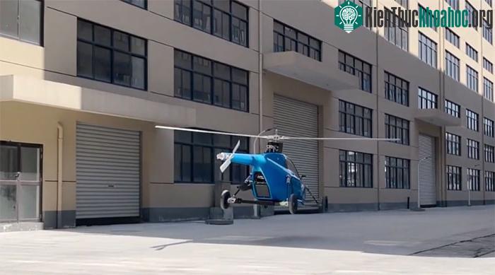 Dù chỉ có bánh xe nhỏ, Pegasus E vẫn có thể đạt tốc độ lên tới 120km/h.