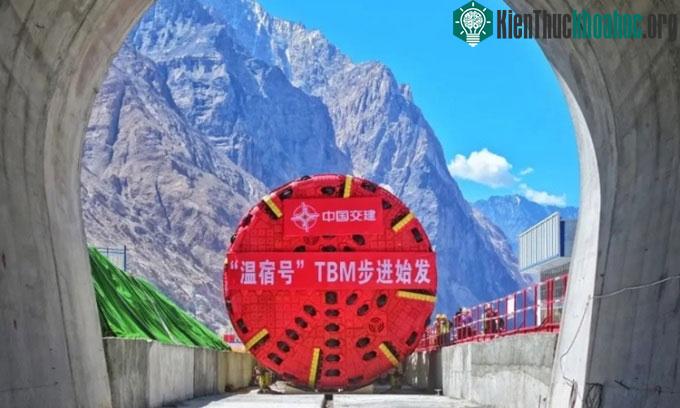 Máy đào hầm Ôn Túc dùng để đào đường hầm Tây Thiên Sơn.
