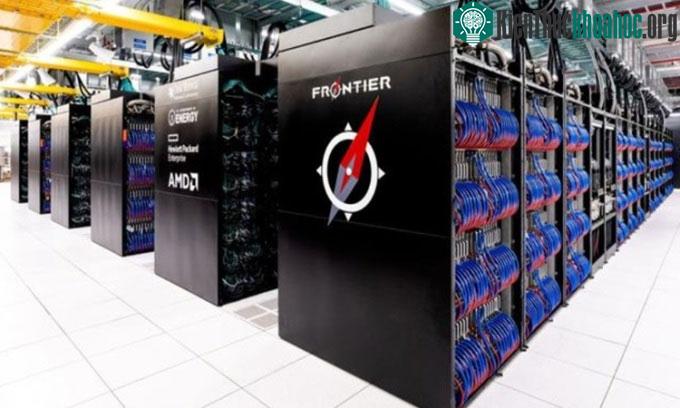 Siêu máy tính Frontier ở Thư viện quốc gia Oak Ridge