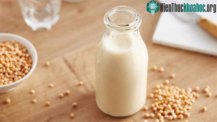 Sữa đậu nành là lựa chọn phổ biến trong bữa sáng của nhiều người Việt