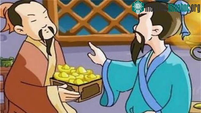 Bước đầu tiên là sẽ vay người thân quen, khi hết cách mới tìm đến tiệm cầm đồ.