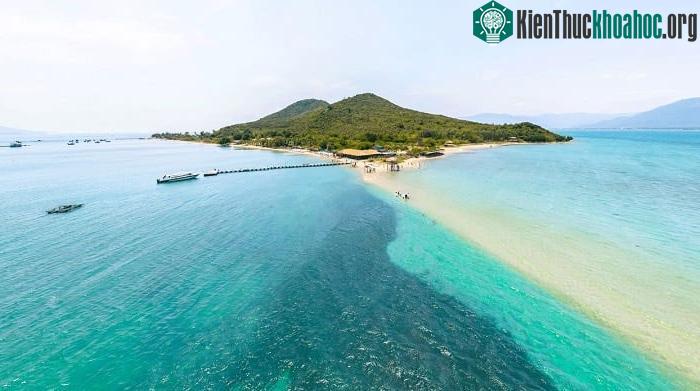 Phát hiện con đường cát giữa biển miền Trung: Nối 3 đảo, mỗi ngày chỉ xuất hiện rõ nhất vào hai thời điểm ảnh 2