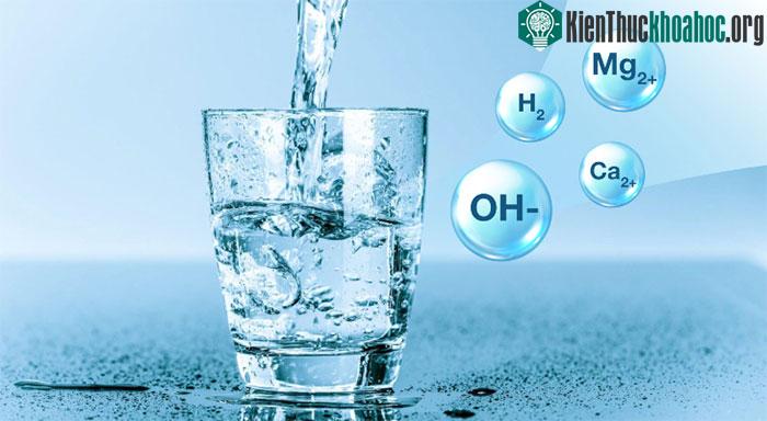&nbsp;Tính năng của nước ion kiềm được thổi phồng, nhất là trong việc điều trị các bệnh nan y