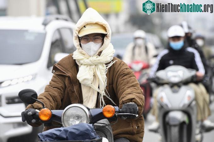 Người Hà Nội trong giá rét tháng 1/2024.