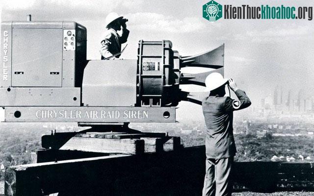 &nbsp;Chrysler Air Raid Siren là 1 trong những thiết bị cảnh báo lớn và mạnh mẽ nhất