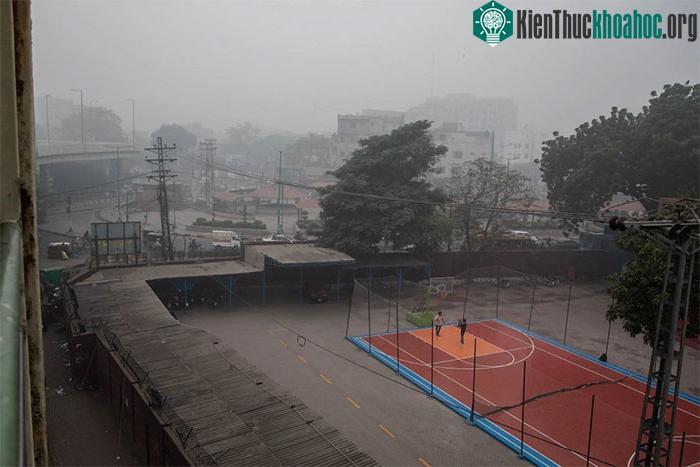 Trường học ở Lahore phải đóng cửa vì không khí ô nhiễm.
