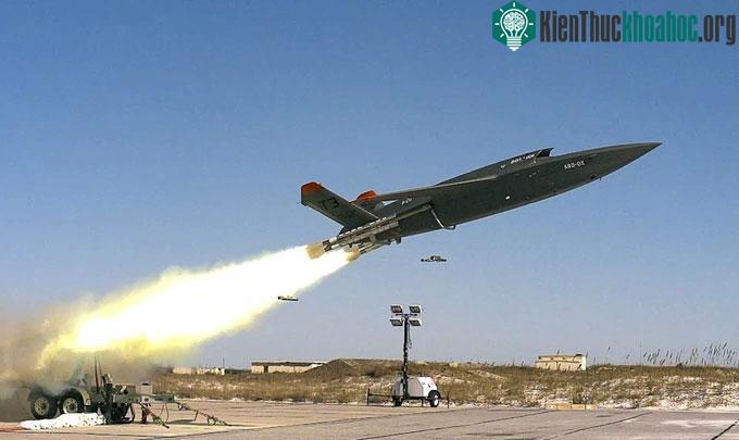 Máy bay chiến đấu không người lái XQ-58A Valkyrie được điều khiển hoàn toàn AI