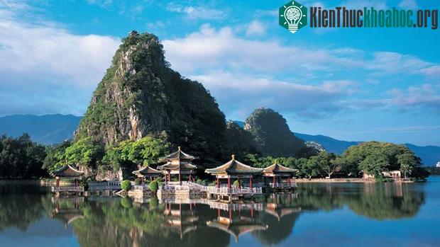 Khu thắng cảnh Đỉnh Hồ Sơn.