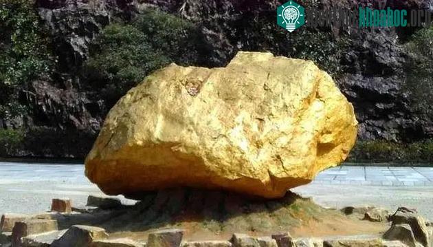 Quặng vàng khổng lồ