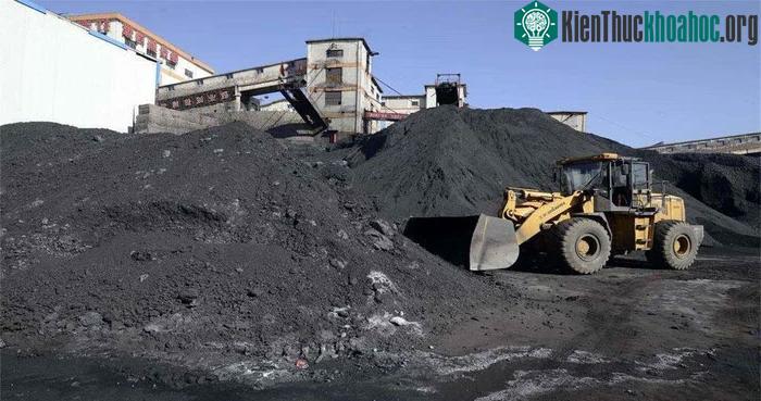 Tại sao một số nhà khoa học tin rằng than đá có thể đến từ vũ trụ? ảnh 0