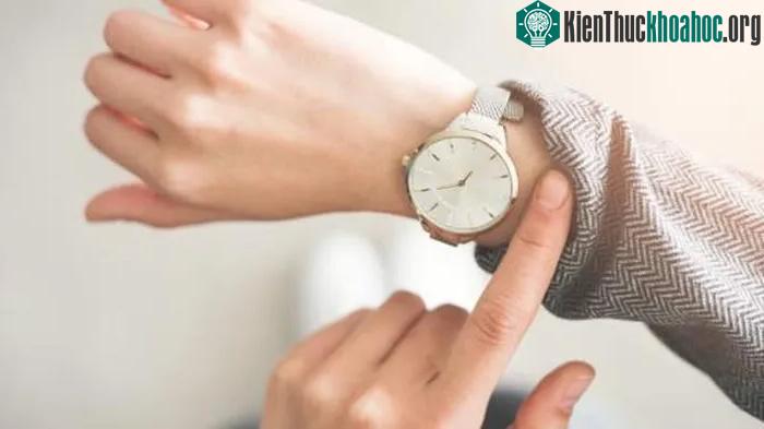 Mấy ai biết một khoảnh khắc là bao nhiêu lâu?