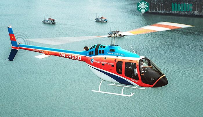 Máy bay trực thăng có nhiều chuyển động phức tạp hơn máy bay cánh bằng.