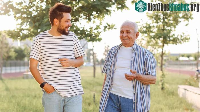 &nbsp;Người cao tuổi sẽ giảm chiều cao tùy cơ thể mỗi người.&nbsp;