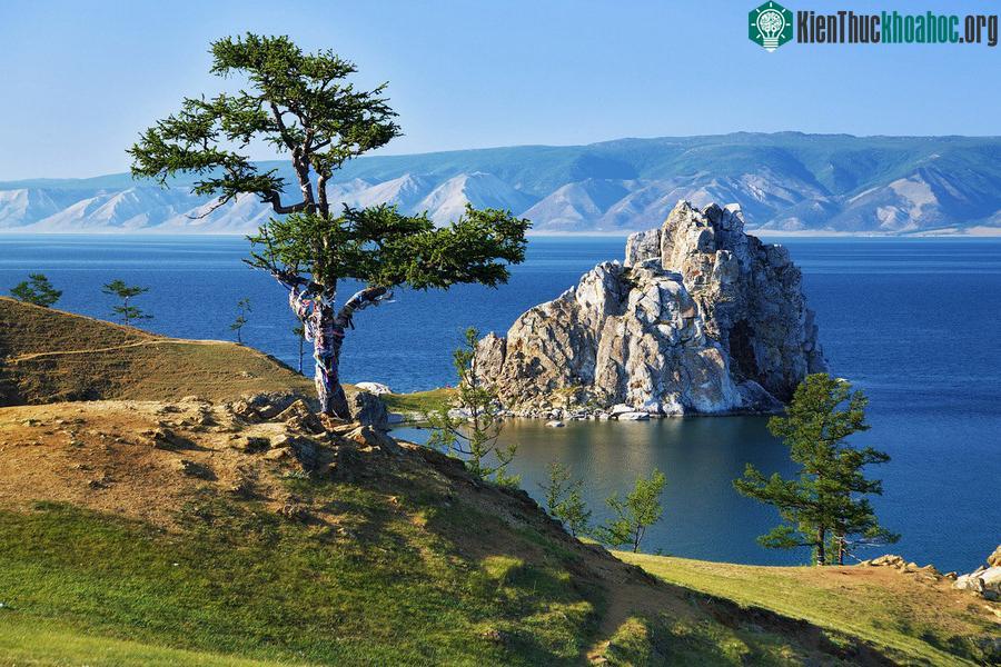 Hồ cổ xưa và sâu nhất thế giới Baikal