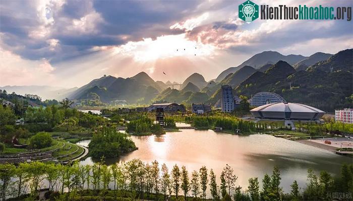 "Thành phố không dùng điều hòa" ở Trung Quốc: Người dân không biết nắng nóng là gì! ảnh 1
