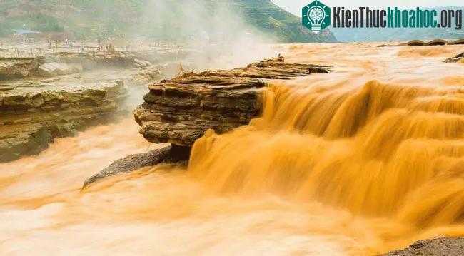 Tại sao cùng là sông nhưng Trường Giang dùng chữ "giang", Hoàng Hà dùng chữ "hà"? ảnh 2