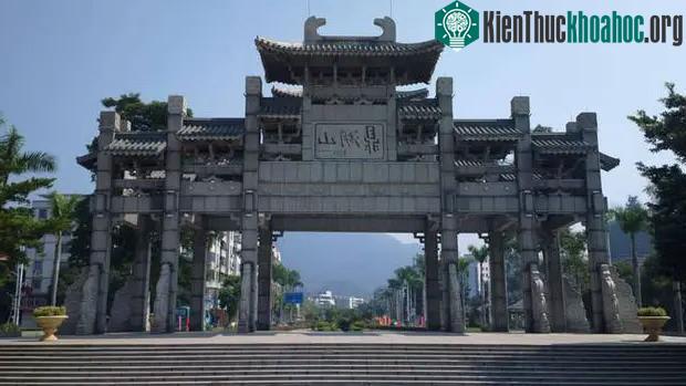 Khu thắng cảnh Đỉnh Hồ Sơn.
