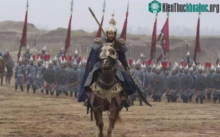 Ngựa chiến của quân đội là tài sản quý hiếm đồng thời cũng là chiến lợi phẩm có giá trị