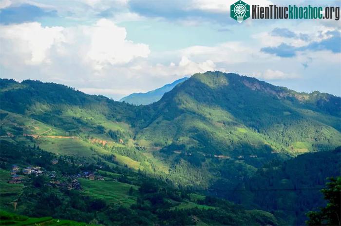 "Thành phố không dùng điều hòa" ở Trung Quốc: Người dân không biết nắng nóng là gì! ảnh 2