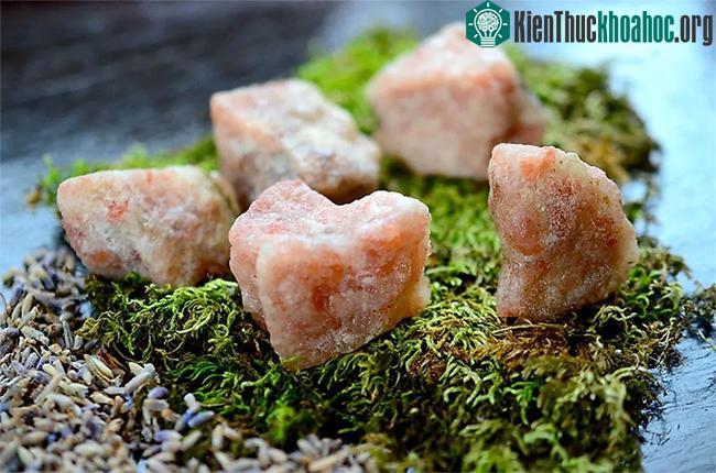 Loại đá giúp người Viking vượt biển không cần la bàn.