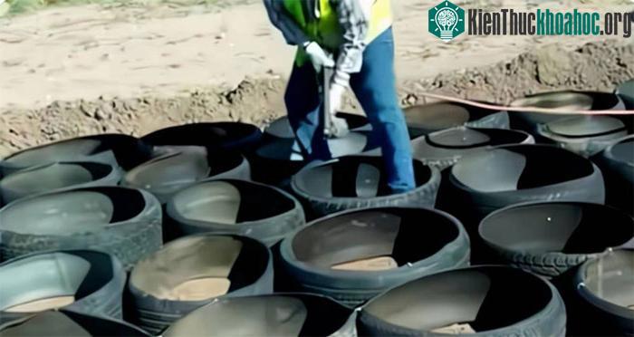 Chôn lốp xe trong xây dựng đường có thể chịu được nhiều tải trọng giao thông hơn.
